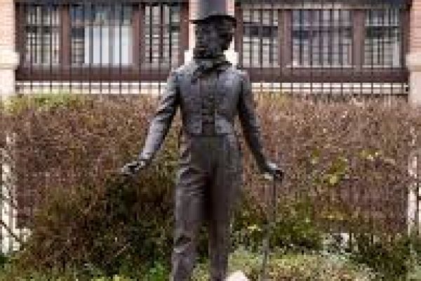 2-pushkin93F0F807-37F8-39AC-D02E-75BF4FBA70D9.jpg