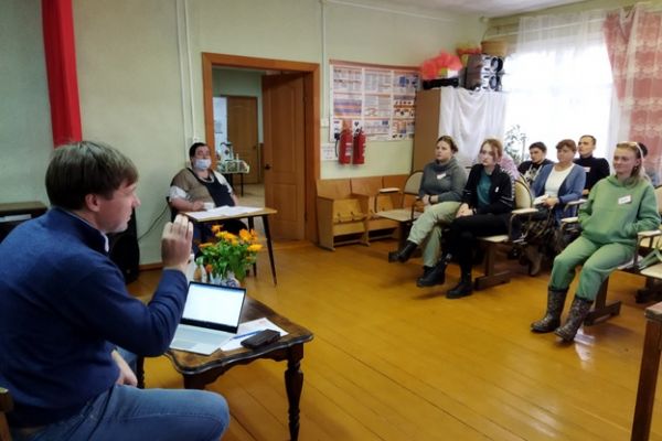 рабочий-момент-конференции-в-администрации-пос-маркушевскоеF516ADC2-885C-50E1-37D2-4337C494D7F4.jpg